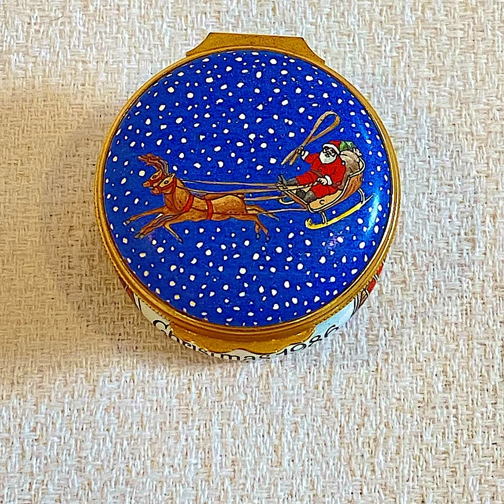 Halcyon Days Enamels Box - “Christmas 1986” (Retired)